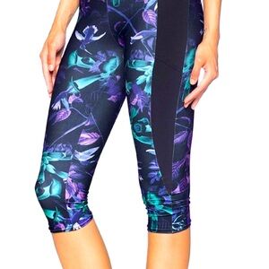 BlackMilk Midnight Hummingbirds crop leggings